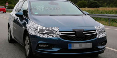 Новая Opel Astra в кузове универсал впервые замечена на тестах. Фотослайдер 0