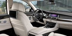 BMW объявила рублевые цены обновленной 5-Series. Фотослайдер 0