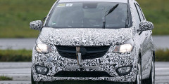 Opel вывел на тесты новую модель. Фотослайдер 0