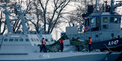 Катера «Никополь» (на фото), «Бердянск» и рейдовый буксир «Яны Капу» после задержания были доставлены в порт Керчи
 