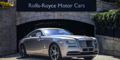 Rolls-Royce Wraith и Dawn получили эмблемы из белого золота. Фотослайдер 0