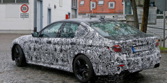 BMW вывела на тесты новую M5 . Фотослайдер 0