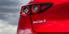 Новая Mazda3: адаптивный круиз, плавность и семь подушек