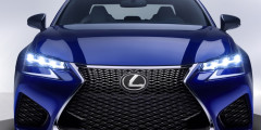 Lexus рассекретил конкурента BMW M5. Фотослайдер 0