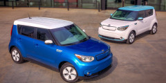 Kia Soul EV признали самым экологичным автомобилем года. Фотослайдер 0
