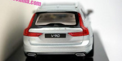 Компания Volvo назвала дату премьеры нового универсала V90. Фотослайдер 0
