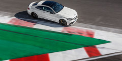 Mercedes представил самый быстрый C-Class. Фотослайдер 0
