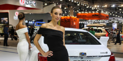 Один раз увидеть: лучшие девушки Московского автосалона. Фотослайдер 0