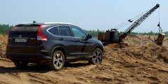 В песочнице. Тест-драйв Honda CR-V. Фотослайдер 0
