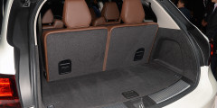 Acura представила обновленный кроссовер MDX. Фотослайдер 0