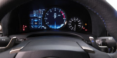 Lexus рассекретил конкурента BMW M5. Фотослайдер 0
