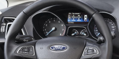 Ford представил обновленный C-MAX. Фотослайдер 0