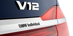 BMW назвала российские цены на юбилейную 7-Series. Фотослайдер 0