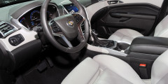 Cadillac SRX: теперь с новым «лицом». Фотослайдер 0