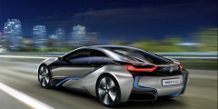 BMW покажет двухдверный i4. Фотослайдер 0