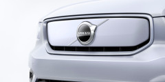 Volvo представила свой первый серийный электрокар XC40