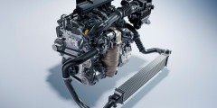 Новая Honda CR-V получила турбированный мотор. Фотослайдер 0