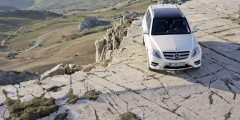 Mercedes-Benz GLK: причесали и представили публике. Фотослайдер 0