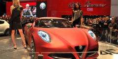 Alfa Romeo 4C появится в следующем году . Фотослайдер 0