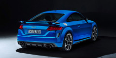 Audi обновила спорткупе и родстер TT RS