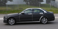 Новый Mercedes C-Class засняли на тестах. Фотослайдер 0