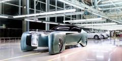 Rolls-Royce представил свой первый беспилотный автомобиль. Фотослайдер 0