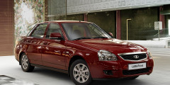 Lada Granta уступила первое место Hyundai Solaris в топ-10 самых продаваемых автомобилей. Фотослайдер 0