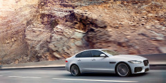 Новый Jaguar XF привезут в Россию осенью. Фотослайдер 1