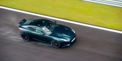 Нужная траектория. Тест-драйв RR Sport SVR и Jaguar F-Type. Фотослайдер 0