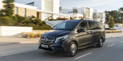 V — значит V-Class. Тест-драйв минивэна Mercedes - Внешка