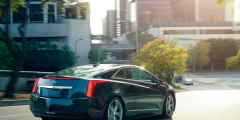 Cadillac обновил купе ELR. Фотослайдер 0