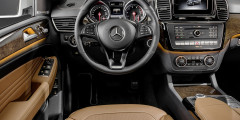 Mercedes объявил российские цены на кроссовер GLE Coupe. Фотослайдер 0