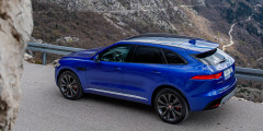 Сделай красиво. Тест-драйв кроссовера Jaguar F-Pace. Фотослайдер 0