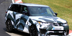 Топовую версию нового Range Rover Sport заметили на тестах. Фотослайдер 0