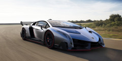 10 самых страшных автомобилей, которые провалились - Lamborghini Veneno