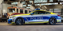 Купе BMW 8-Series превратили в 620-сильный полицейский суперкар