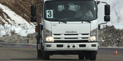 Между N и F. Тест-драйв грузовиков ISUZU. Фотослайдер 2