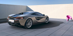 Самый доступный: McLaren представил 570S. Фотослайдер 0