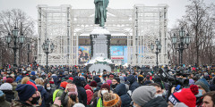 Протестующие в Москве сначала вышли на Пушкинскую площадь