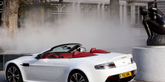 Родстер Aston Martin V12 Vantage – от 10 500 000 рублей . Фотослайдер 0