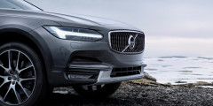Volvo привезет в Россию новый вседорожник . Фотослайдер 0