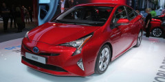 Toyota показала четвертое поколение Prius. Фотослайдер 0