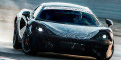 McLaren показала свой самый дешевый суперкар. Фотослайдер 0