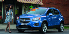 Chevrolet начал продажи Tracker в России. Фотослайдер 0