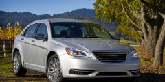 Chrysler 200 обещает революцию. Фотослайдер 0
