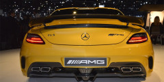 В Лос-Анджелесе показали Mercedes-Benz SLS AMG Black Series. Фотослайдер 0