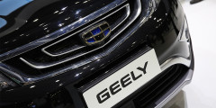 Geely выпустила первый полноприводный автомобиль в своей истории . Фотослайдер 0