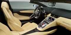 Суперкары Lamborghini Aventador Roadster раскупили на полтора года вперед. Фотослайдер 0