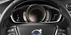 Драйв для двоих. Volvo V40 Cross Country. Фотослайдер 1