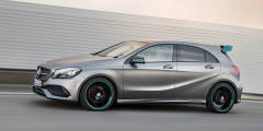 Mercedes показал самый мощный хэтчбек в мире. Фотослайдер 1